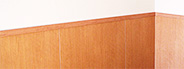 不燃認定取得の化粧板は老人福祉施設の壁面パネルや腰壁にも使われています。<br />
使用商品：930ASR