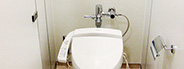 化粧室内の荷物置き場です。
    <br>使用商品：141CP